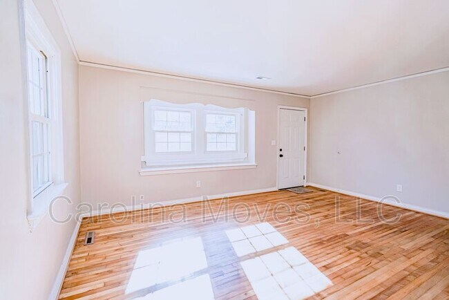 Photo - 407 Meridian Ave House