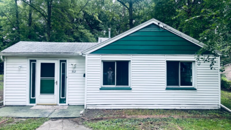 Primary Photo - 312 Hayes Rd