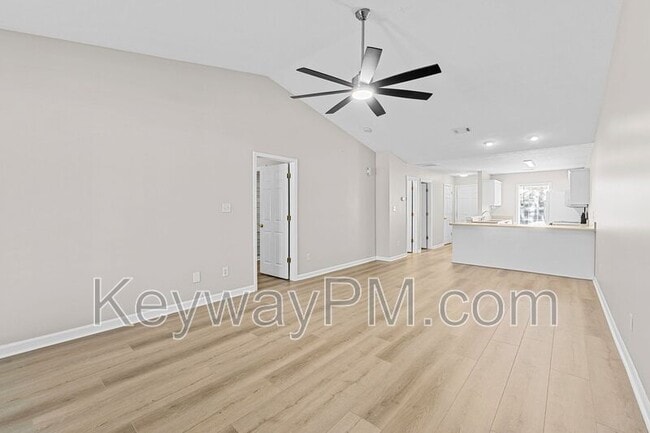 Building Photo - 2215 Bridgeton Rd