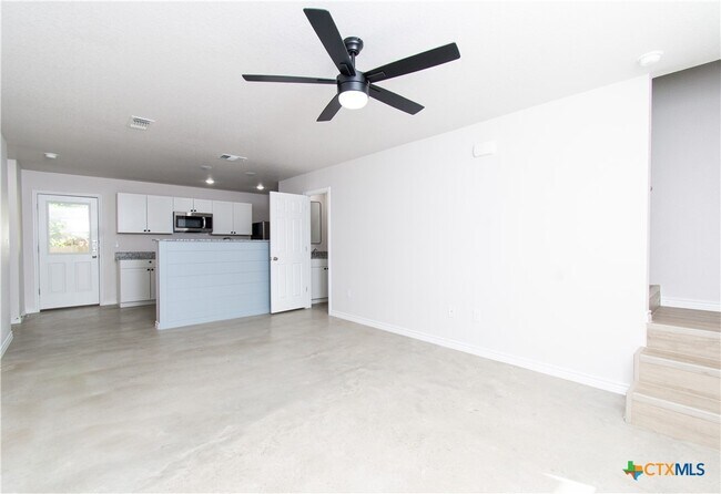 Foto del edificio - 802 White Meadow Ln