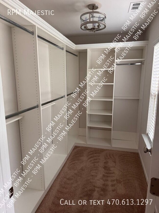 Foto del edificio - 2880 Cooper Brook Dr