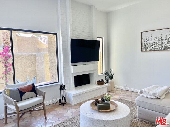Foto del edificio - 73441 Foxtail Ln