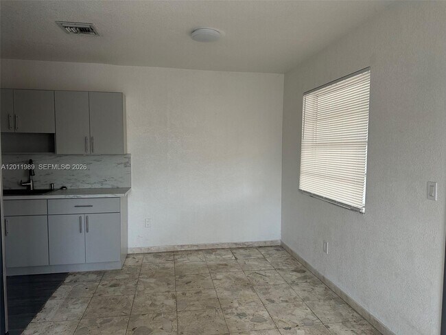 Foto del edificio - 640 E 55th St