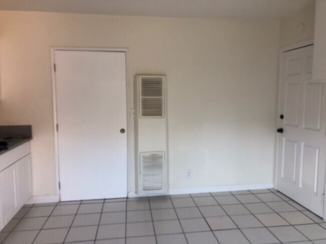 Foto del edificio - 531 Brooks Ave