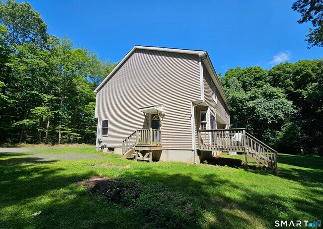Foto del edificio - 190 Saw Pit Hill Rd