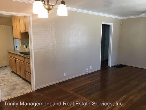 Building Photo - 3 br, 1 bath House - 129 El Monte Avenue