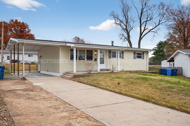 Building Photo - 2 Canary Ct