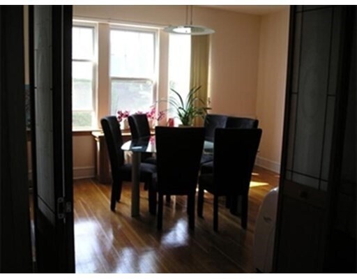 Foto del edificio - 81 Harvard Ave