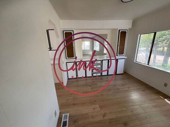 Foto del edificio - Double Wide for Rent at the Pinion Pines M...