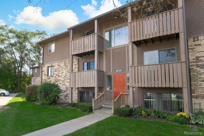 Building Photo - 8737 Green Willow St