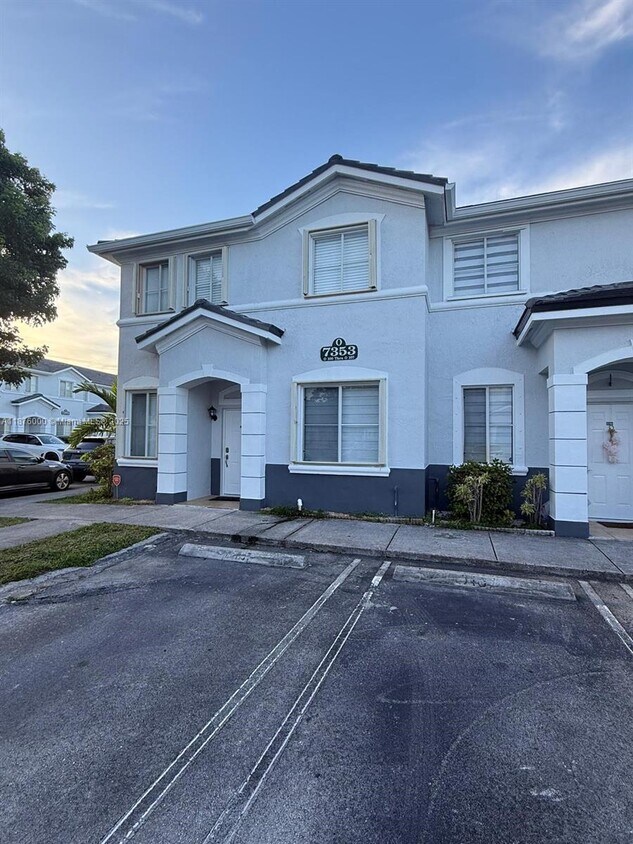 Primary Photo - 7353 NW 174th Terrace