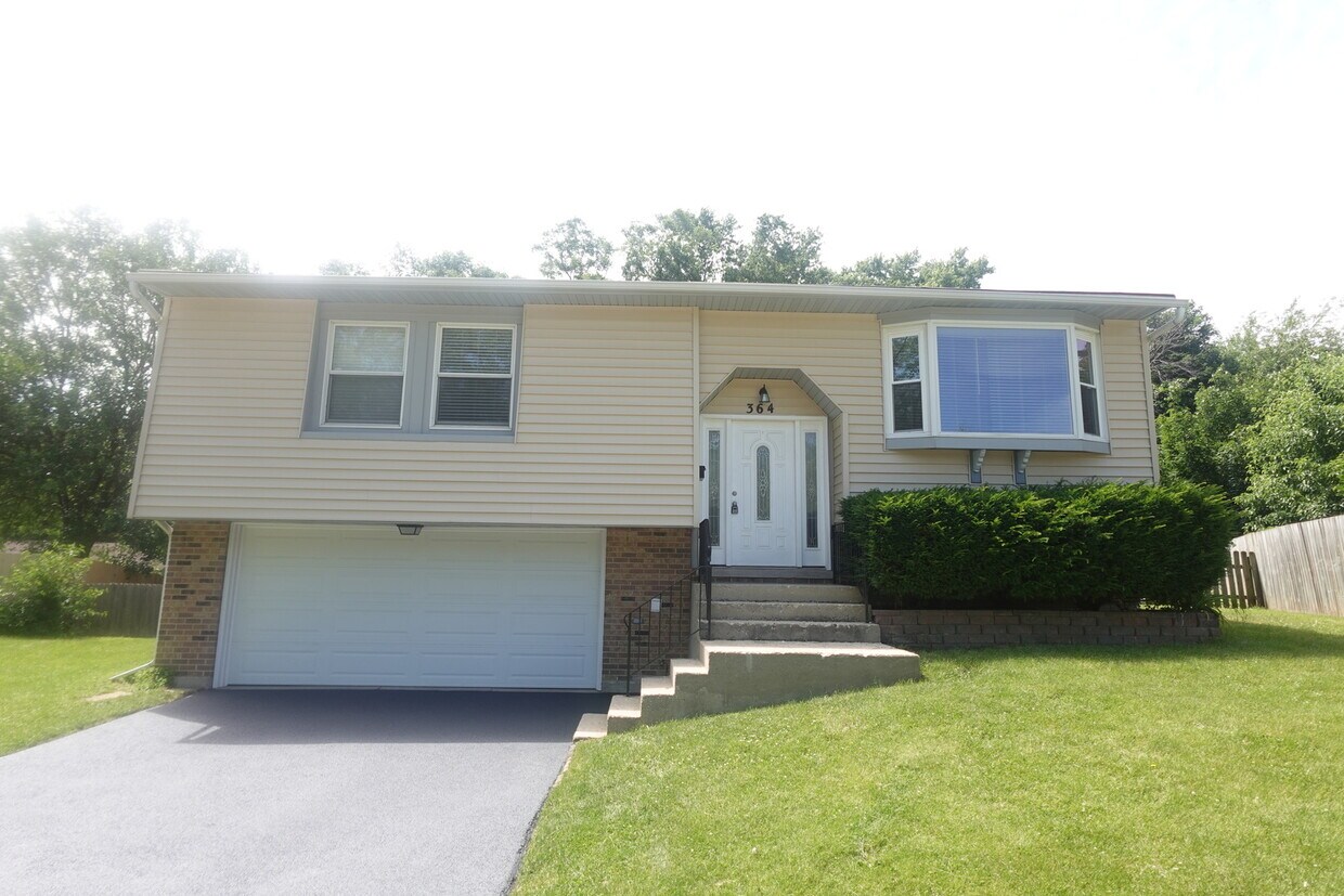 Foto principal - 364 S Waverly Ct