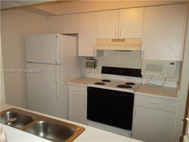 Building Photo - 12148 St.Andrews Pl