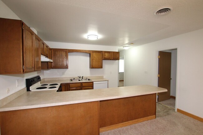 Building Photo - Condo for Lease on the West-side of Great ...
