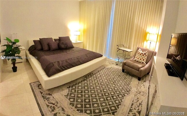 Foto del edificio - 15901 Collins Ave