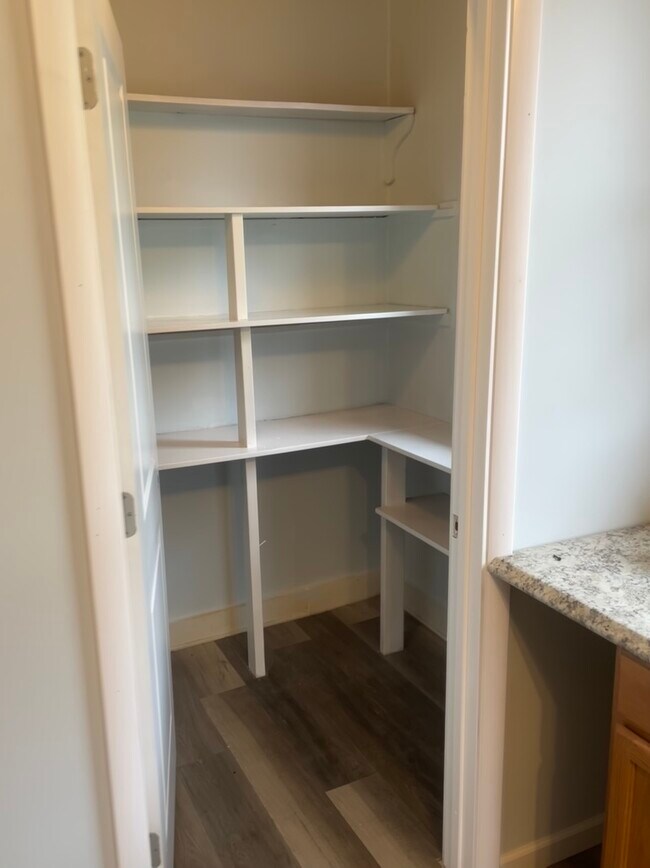 Pantry - 1736 Lincoln Ave
