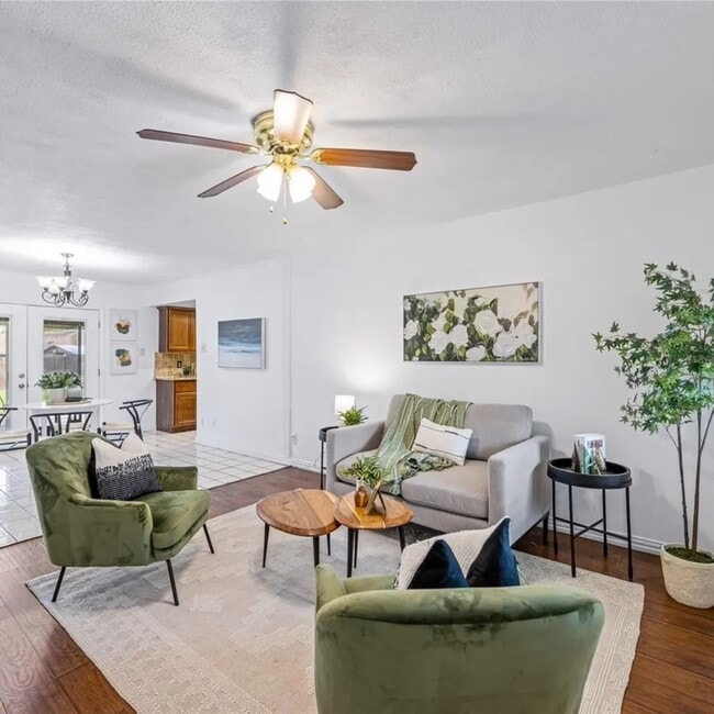 Photo - 3822 W Calgary Ct House