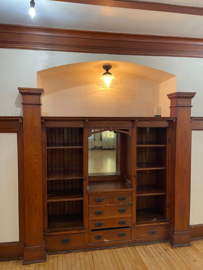 Foto del edificio - 2444 N Booth St