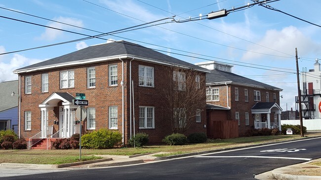 Foto del edificio - 621 Canal St NE