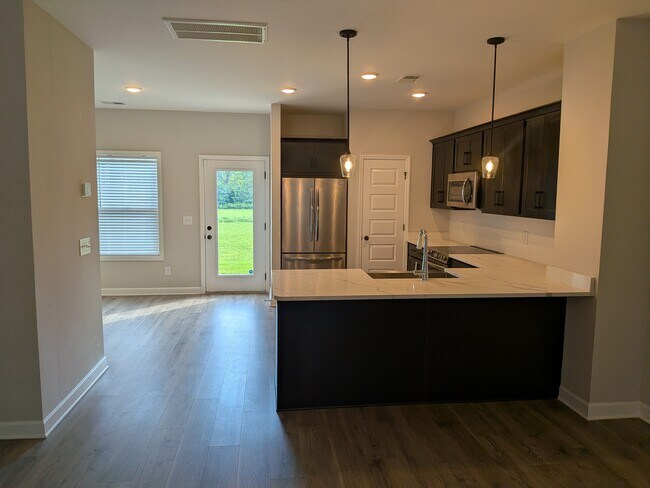 Foto del edificio - 534 Tappan Private Ln