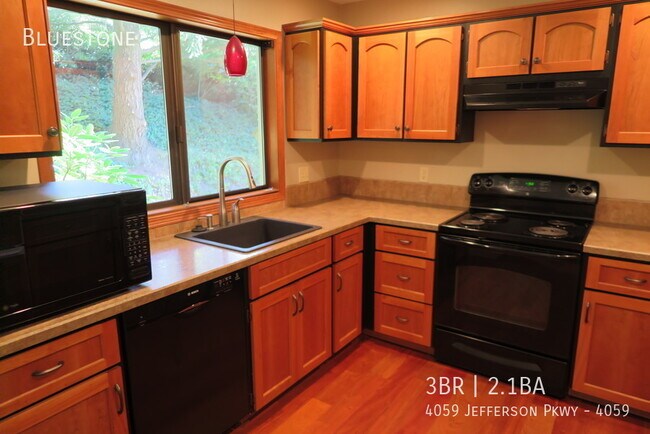 Foto del edificio - Secluded Condo in Mountainside Terrace