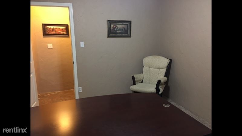 Foto principal - 1205 S Main St