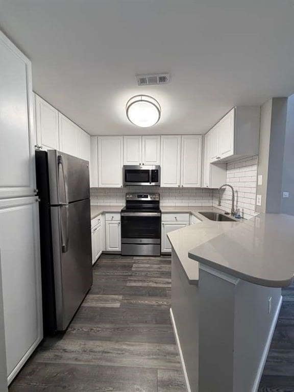 Building Photo - 133 McGill Park Ave NE