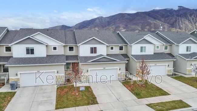 Building Photo - 1042 N 120 E St