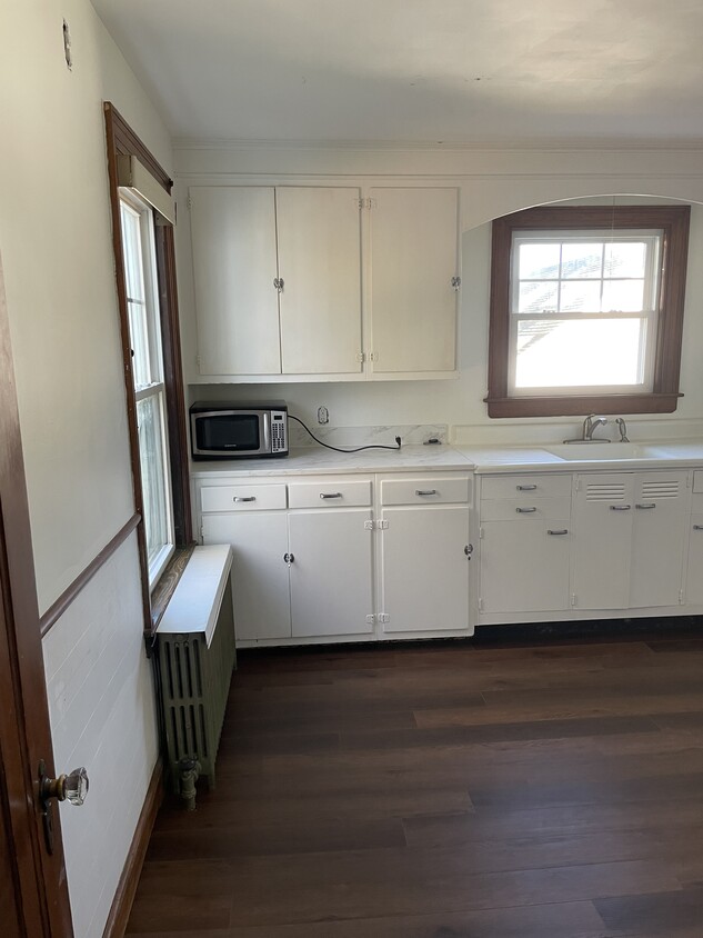 kitchen - 96 Russell St