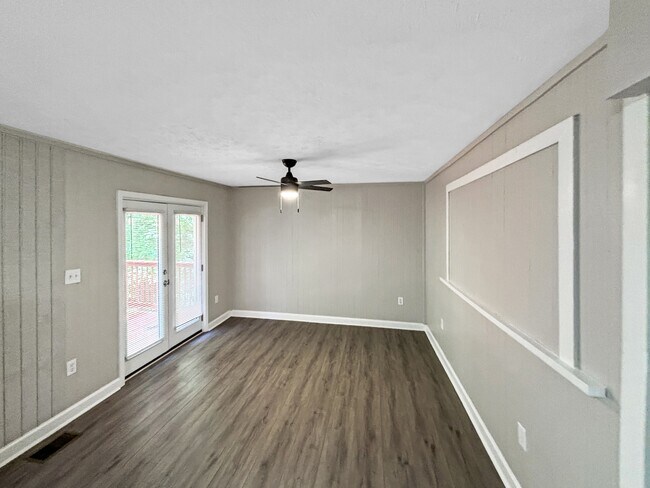 Foto del edificio - 4620 Sequoia Cir