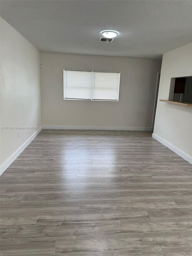 Foto del edificio - 772 NW 5th St