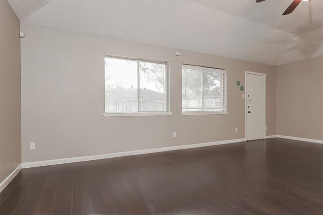 Building Photo - 24115 Tayloe House Ln