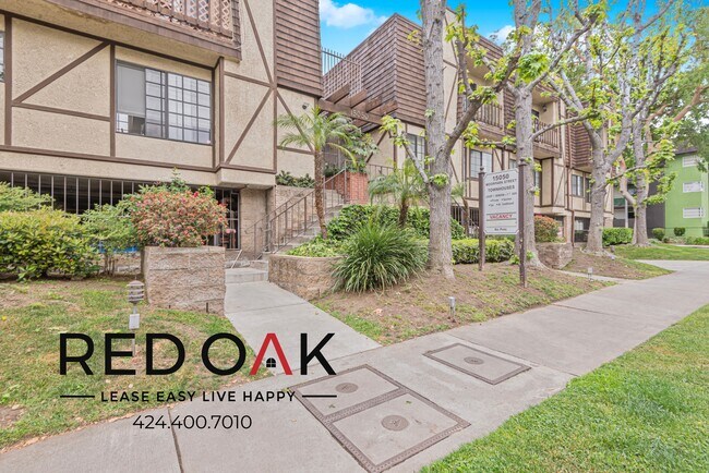 Foto del edificio - 15050 Moorpark St