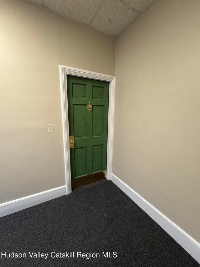 Foto del edificio - 302 Wall St