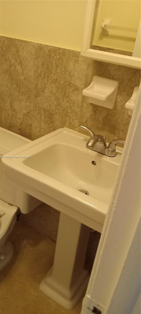 Foto del edificio - 6626 NW 6th St