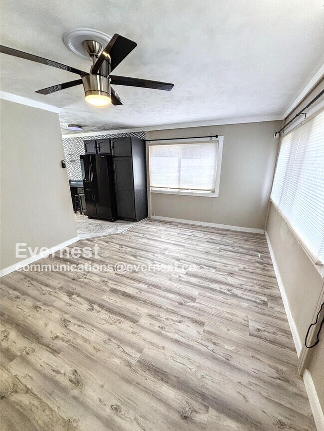 Foto del edificio - 6511 Southwest Ave