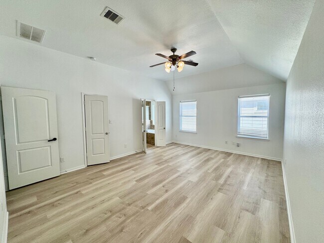 Building Photo - 14239 Oro Valley Dr