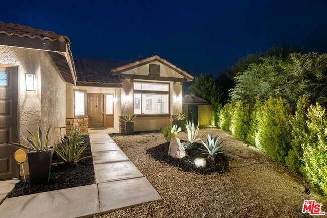 Building Photo - 69161 Arcadian Ct