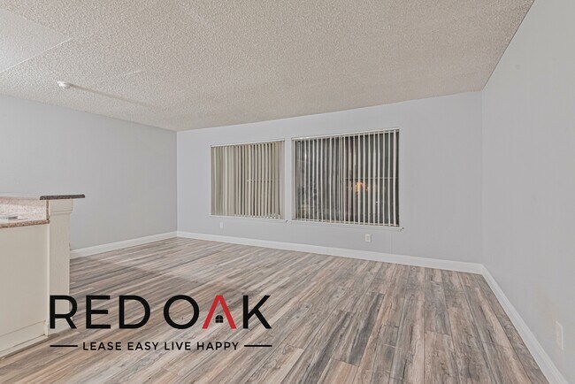 Building Photo - ~1 Month FREE~ Cozy, Large Studio Featurin...