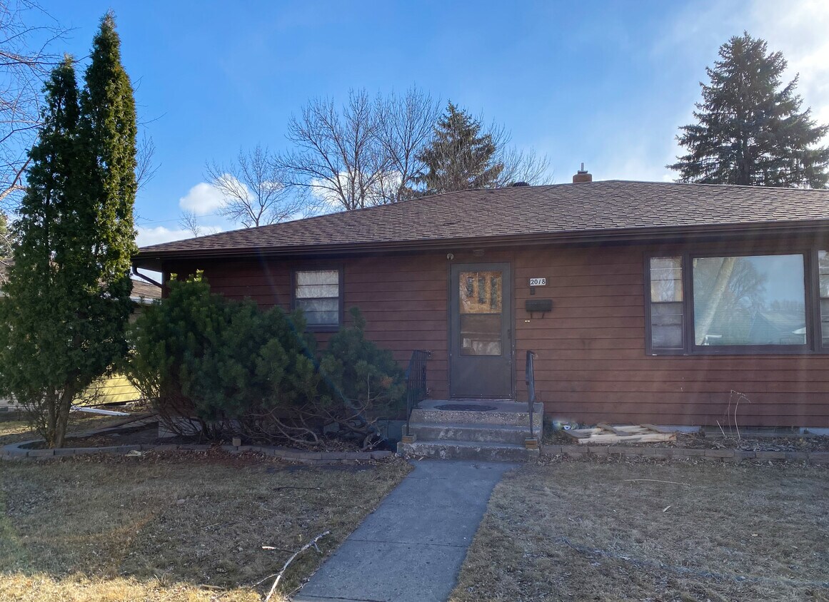 2018 7th St S, Moorhead, MN 56560 House Rental in Moorhead, MN