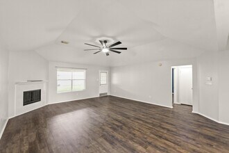 Building Photo - 3651 Woodlace Dr