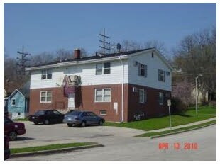 Primary Photo - 633 E North St