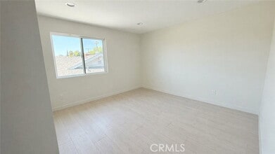 Building Photo - 16015 Acre St