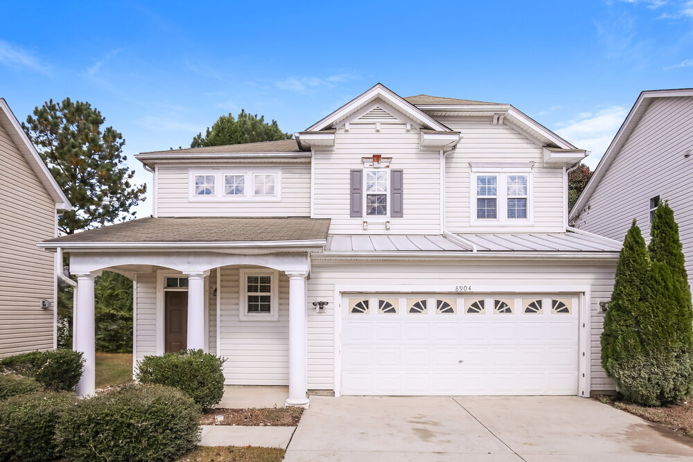 Foto principal - 8904 Elizabeth Bennet Pl