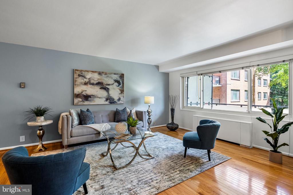 Foto principal - 4201 Cathedral Ave NW
