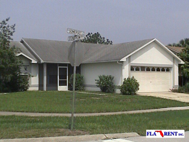 Foto principal - LIKE NEW! 4 BEDROOM / 2 BATH / 1 CAR GARAG...