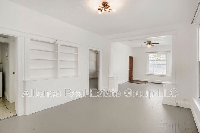 Foto del edificio - 490 S Lincoln St
