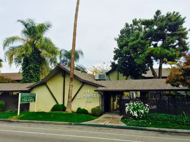 Foto del edificio - 520 S County Center Dr