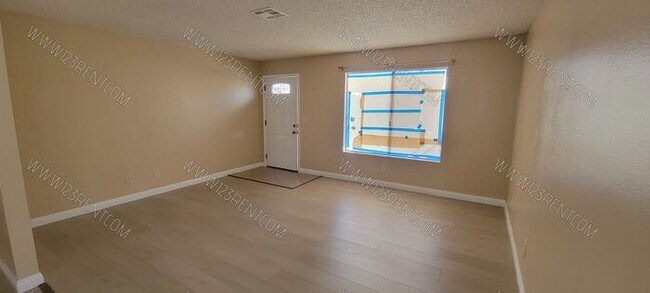 Building Photo - 2BD/1BTH SINGLE STORY TOWNHOME WEST LANCASTER
