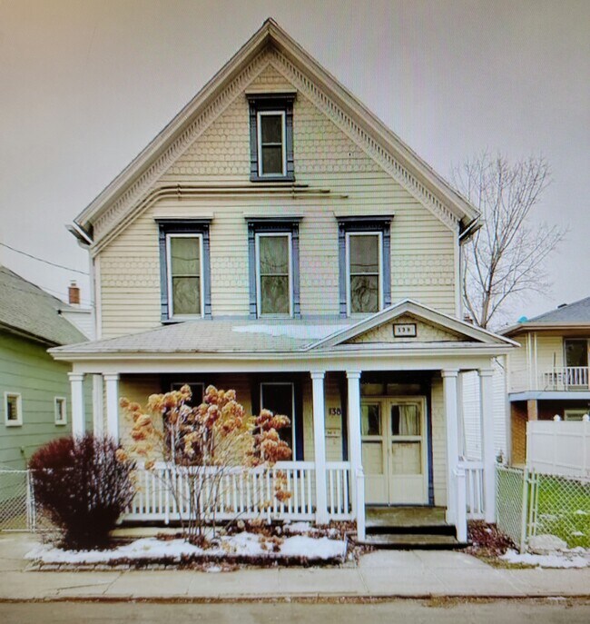 Building Photo - 138 Weimar St